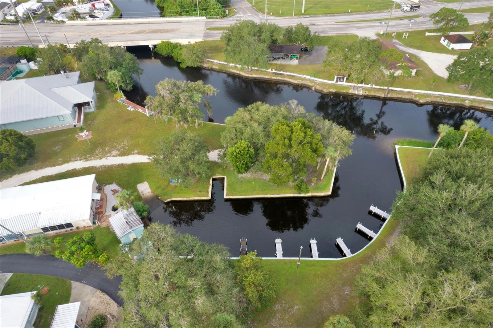 RIVER HAVEN MOB HME PARK - Residential