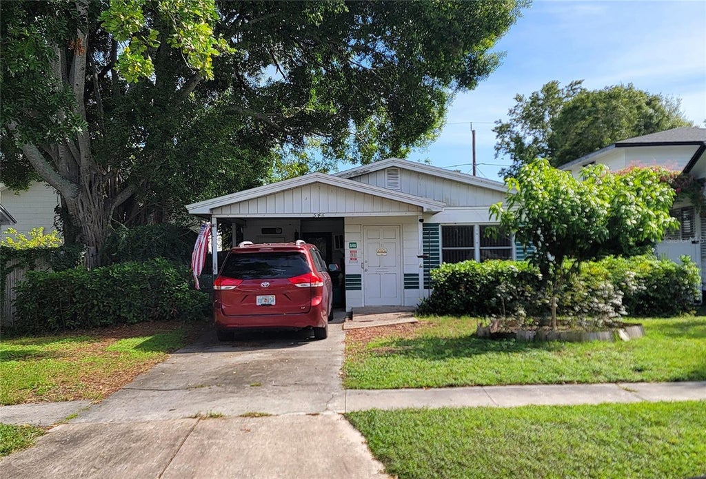 Photo of 546 35th Avenue N, St Petersburg, FL 33704 (MLS # TB8548182)