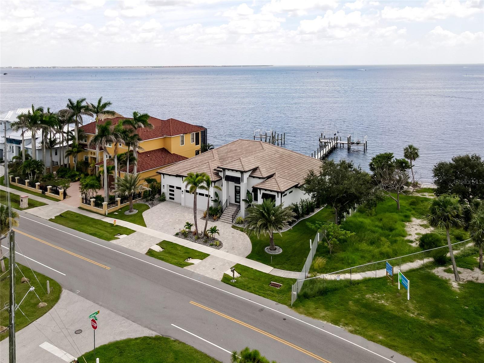 4488 HARBOR BOULEVARD