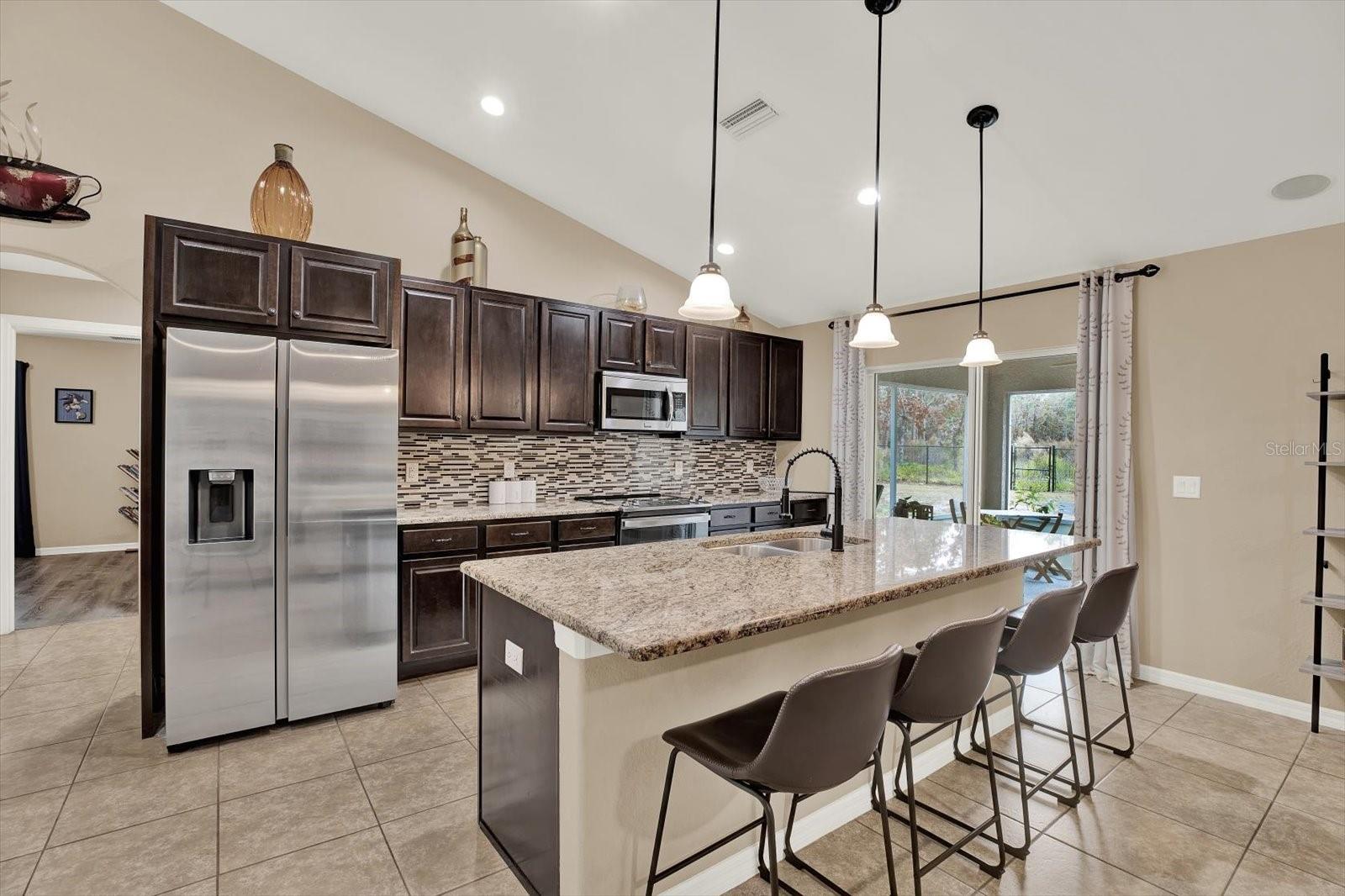 ROYAL HIGHLANDS - Residential