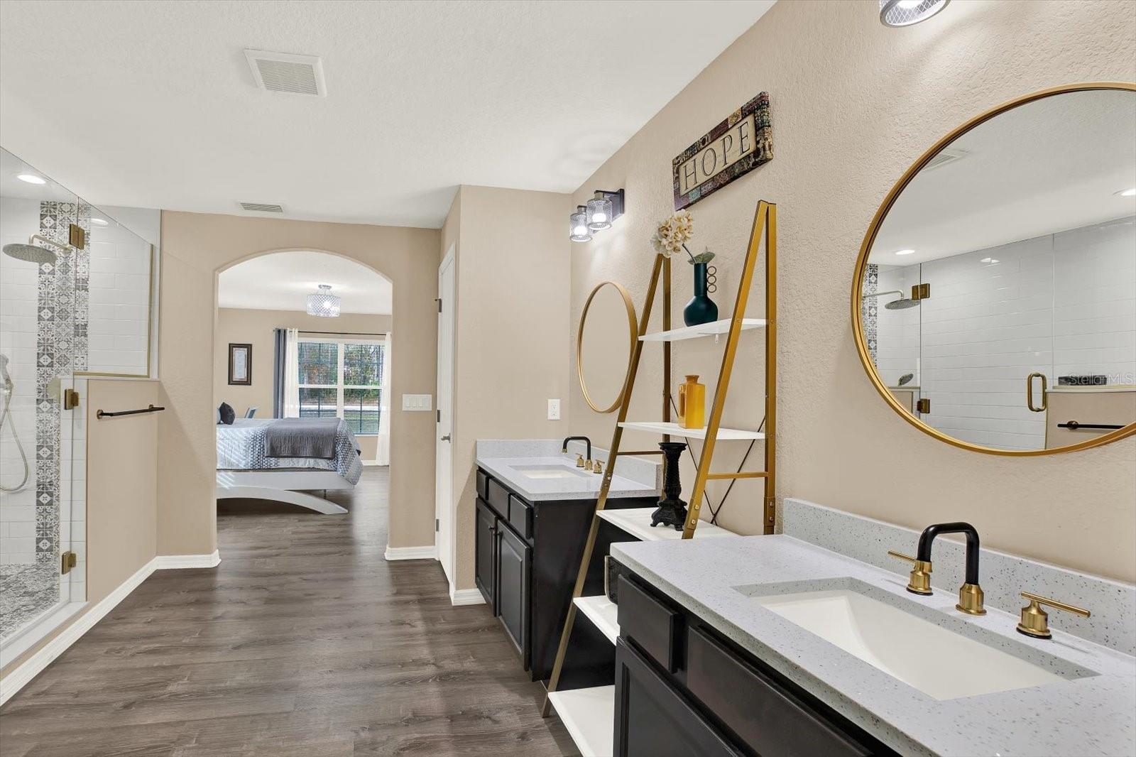 ROYAL HIGHLANDS - Residential