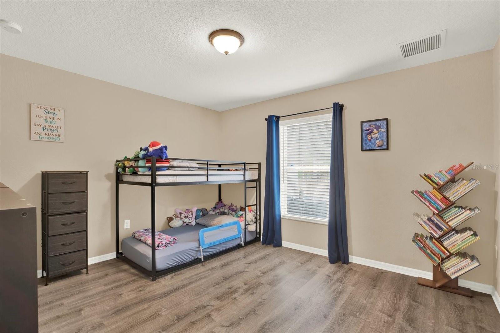 ROYAL HIGHLANDS - Residential