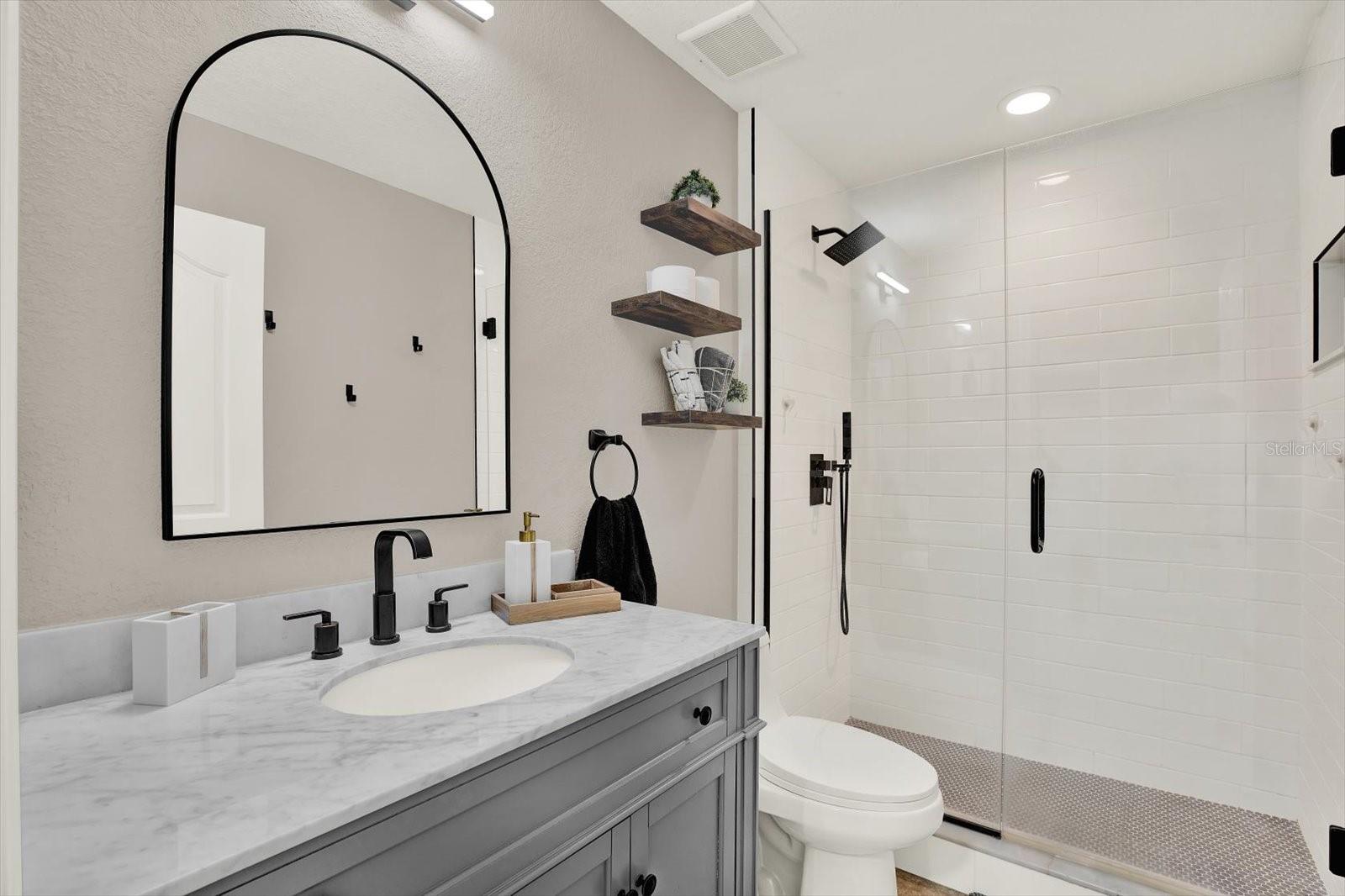 ROYAL HIGHLANDS - Residential