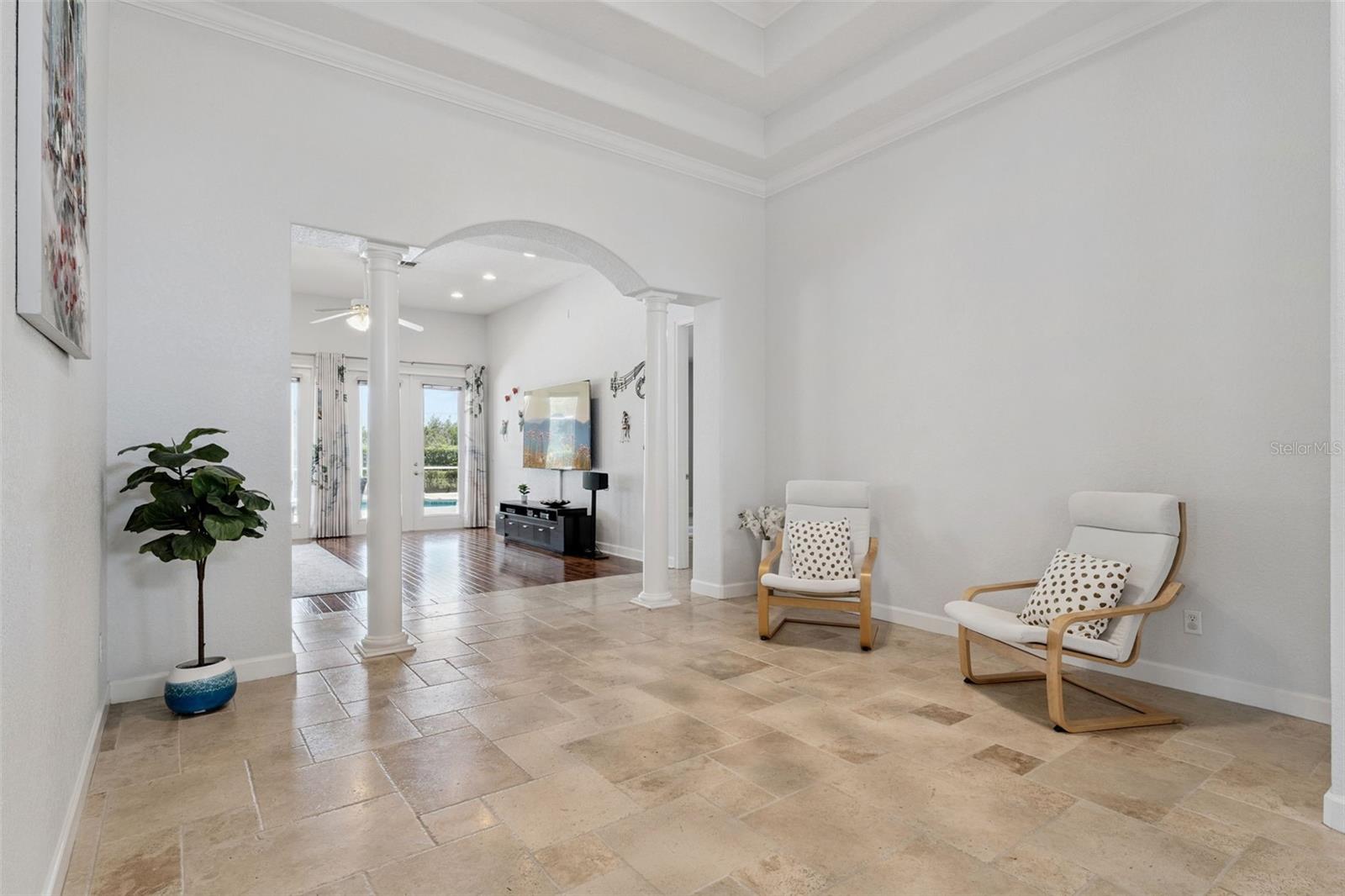 1700 LAKE ROBERTS COURT