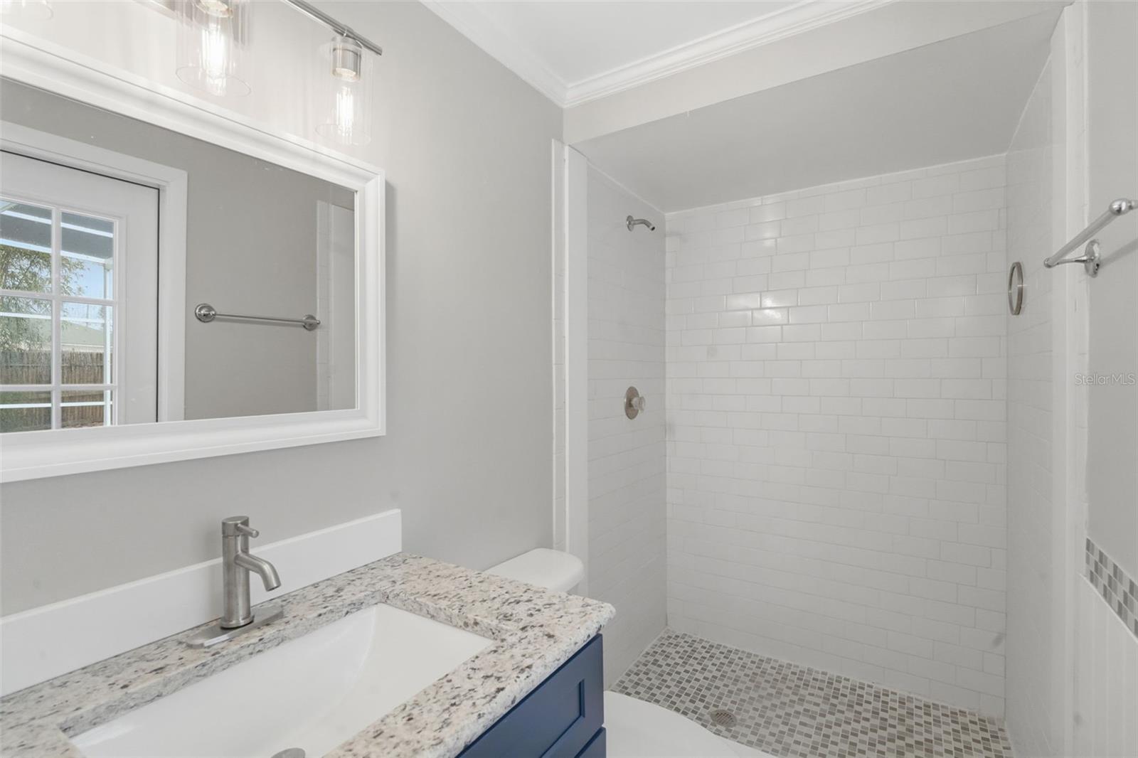 SHADY OAKS - Residential