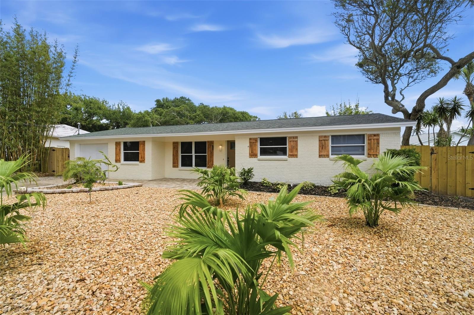 SHADY OAKS - Residential