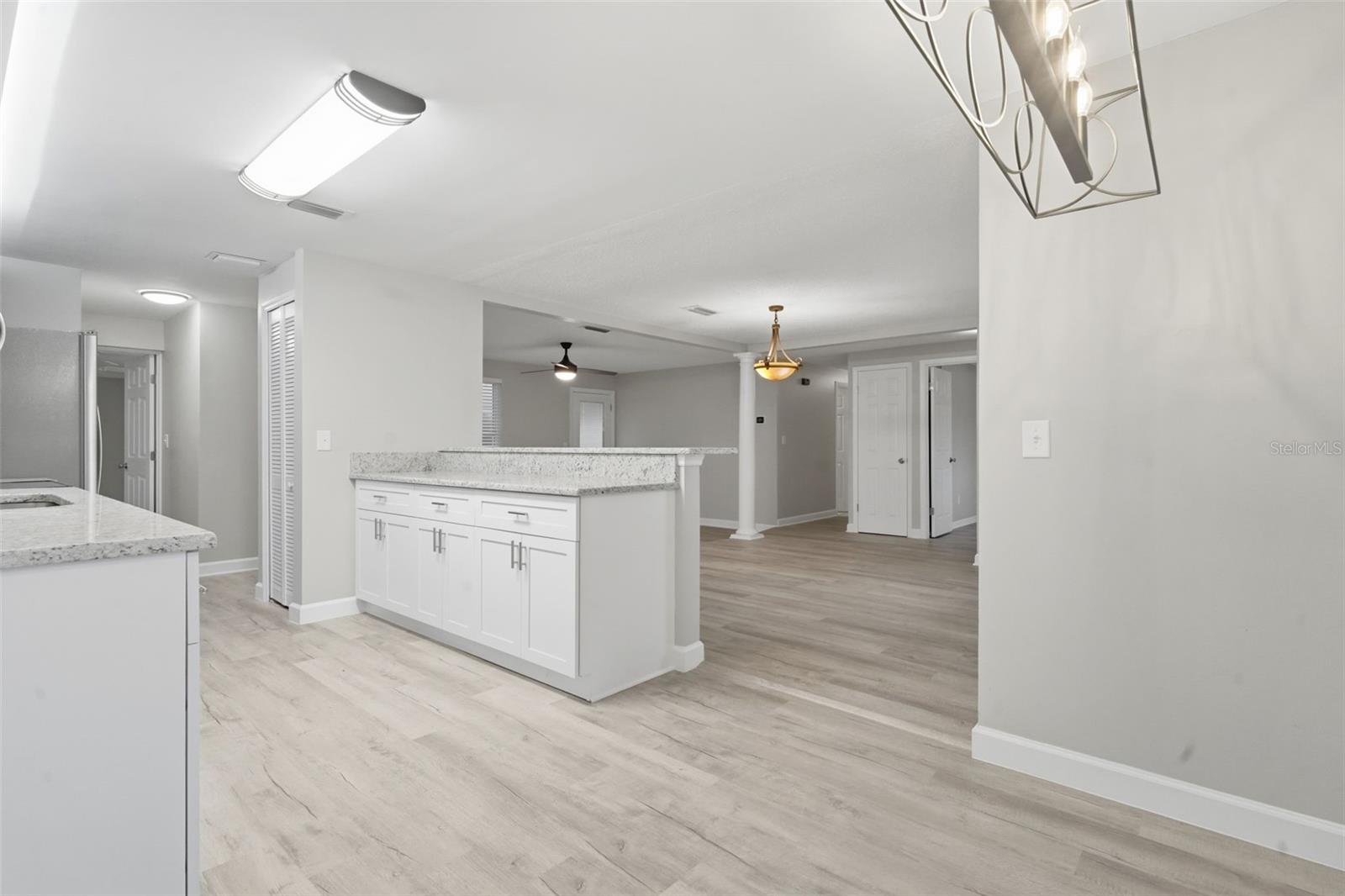 SHADY OAKS - Residential