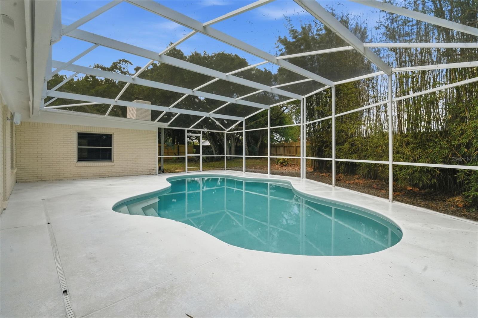 SHADY OAKS - Residential