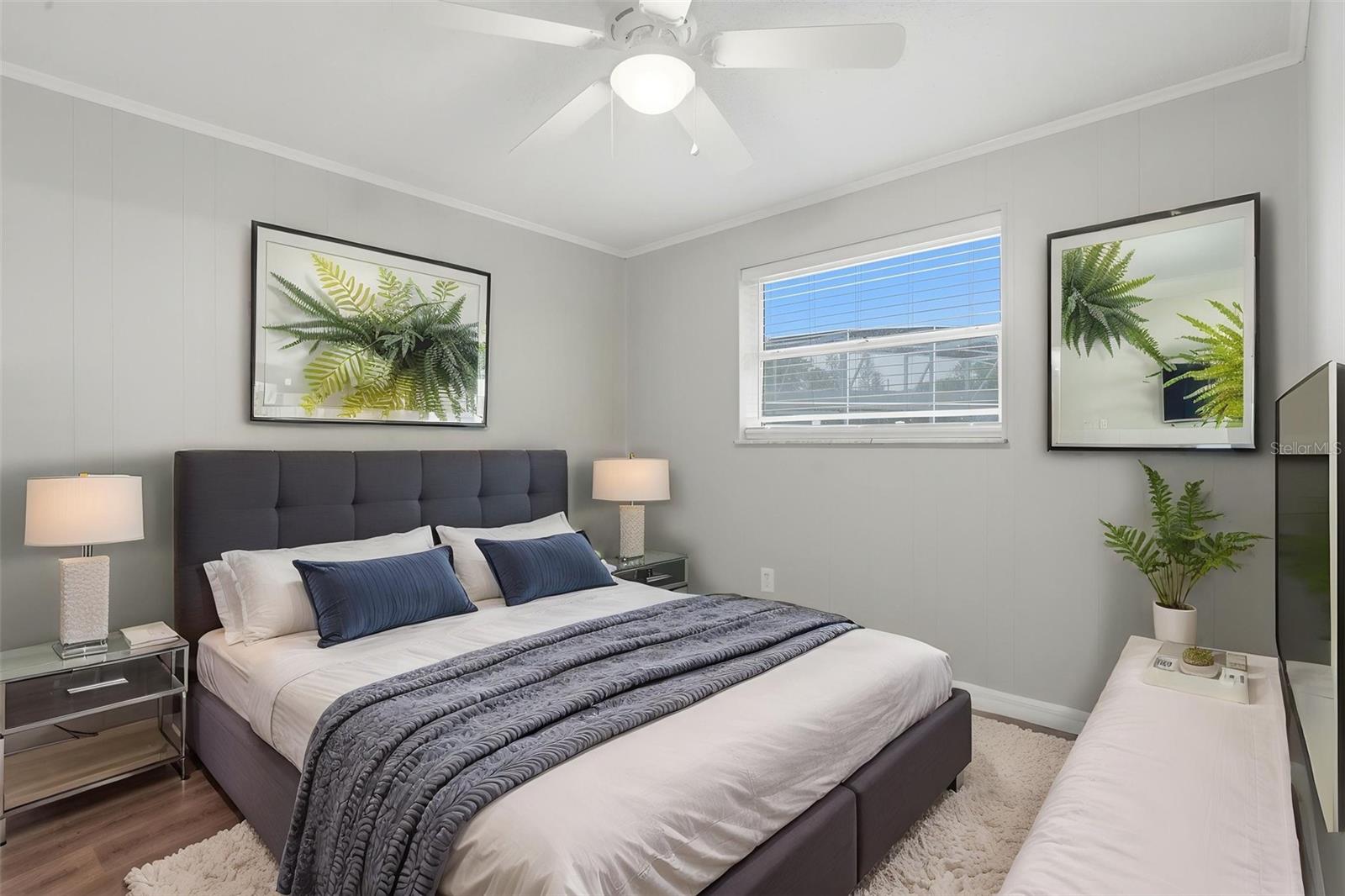 SHADY OAKS - Residential