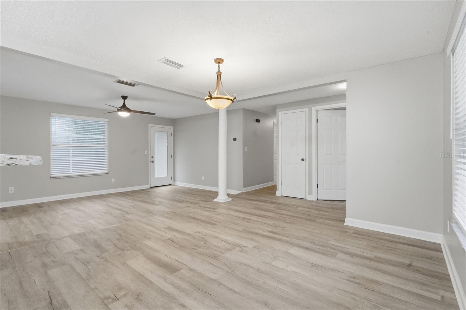 SHADY OAKS - Residential