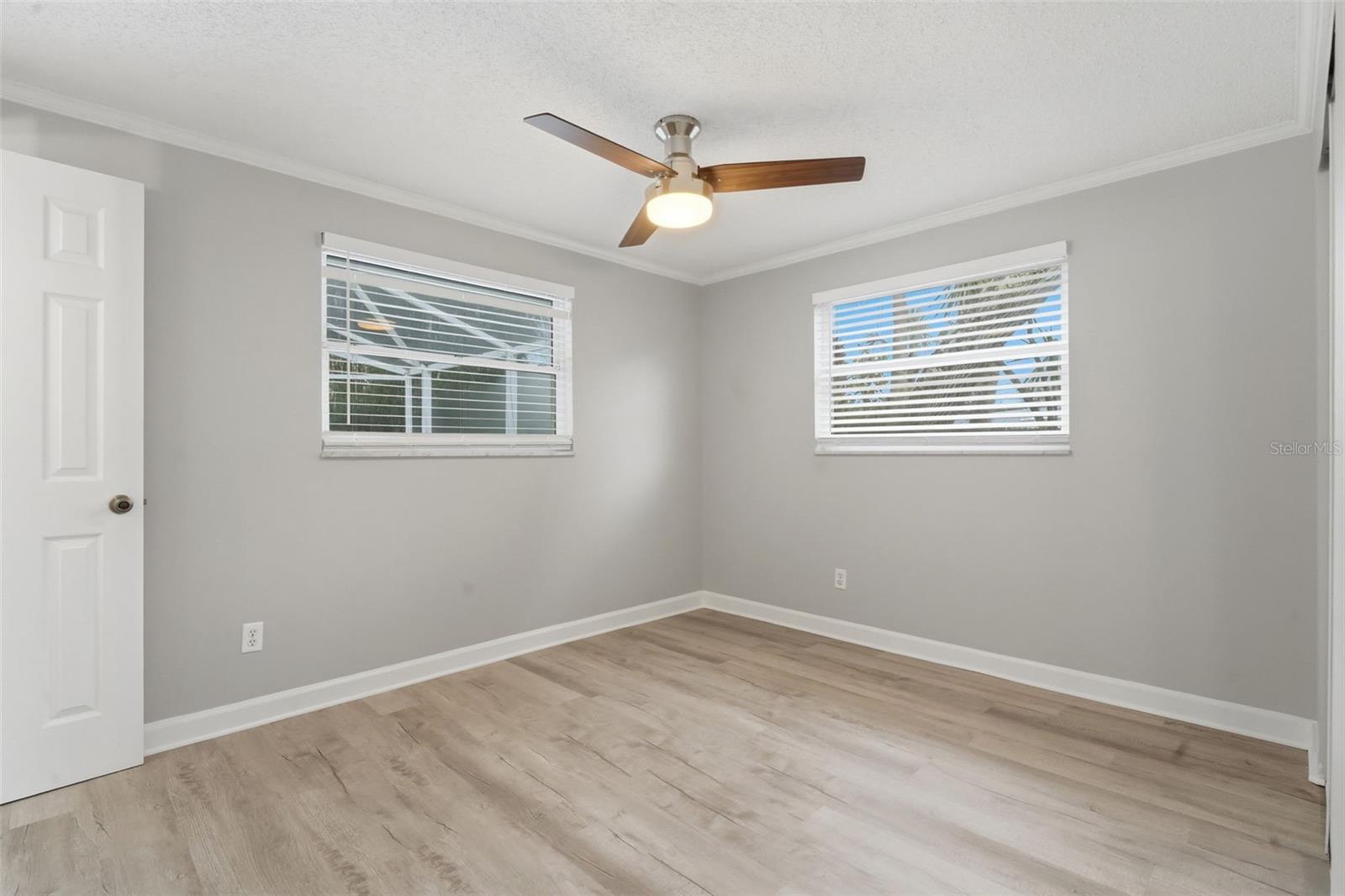SHADY OAKS - Residential