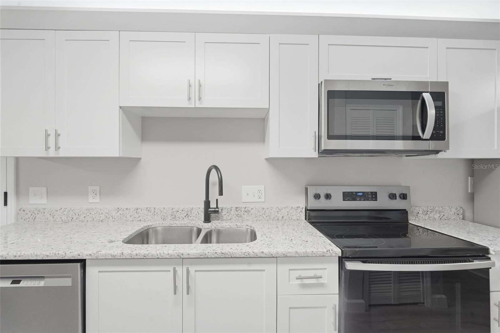 SHADY OAKS - Residential
