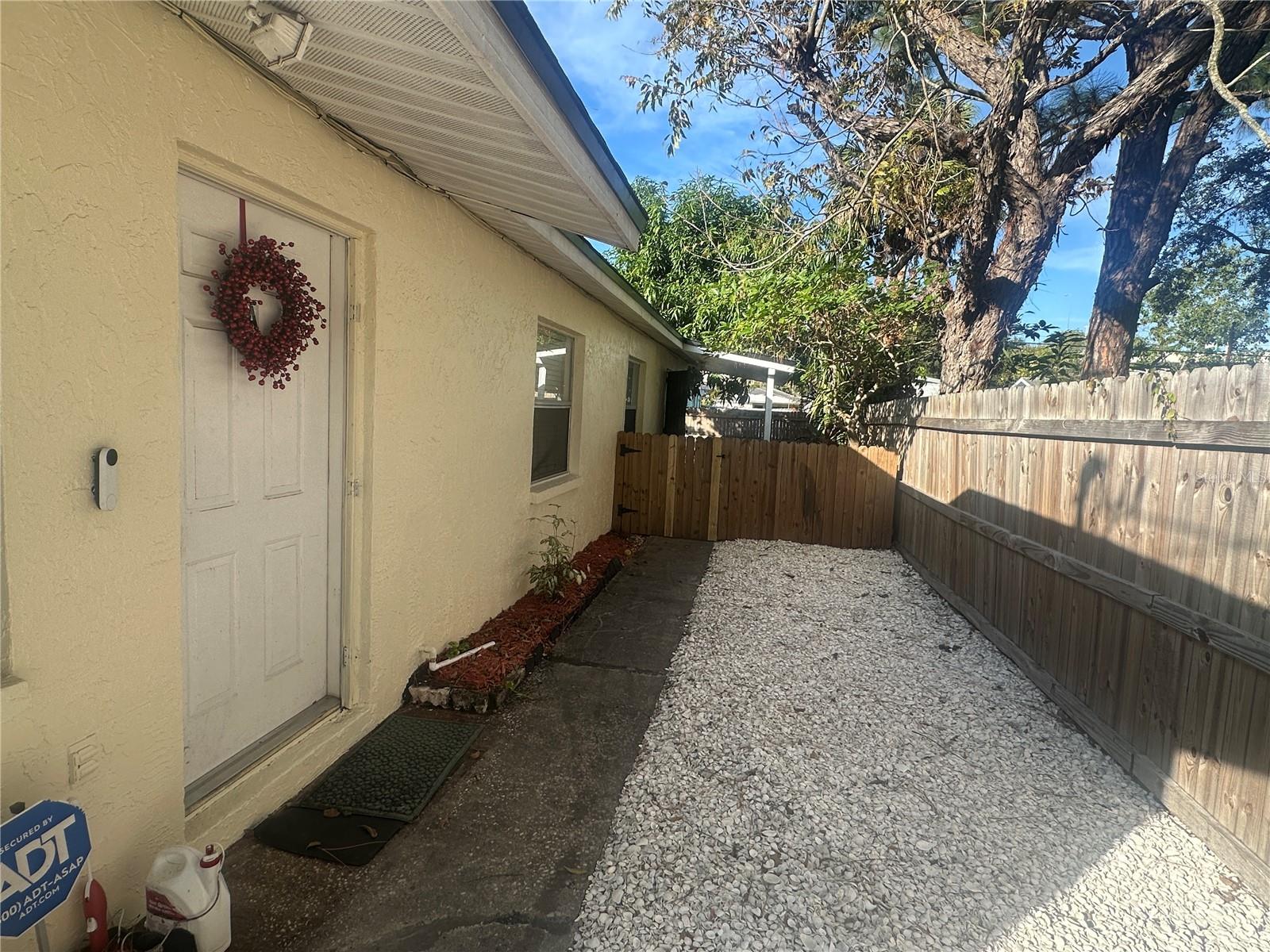 EAST TAMPA BLOCKS 1 TO 40 - Residential Income