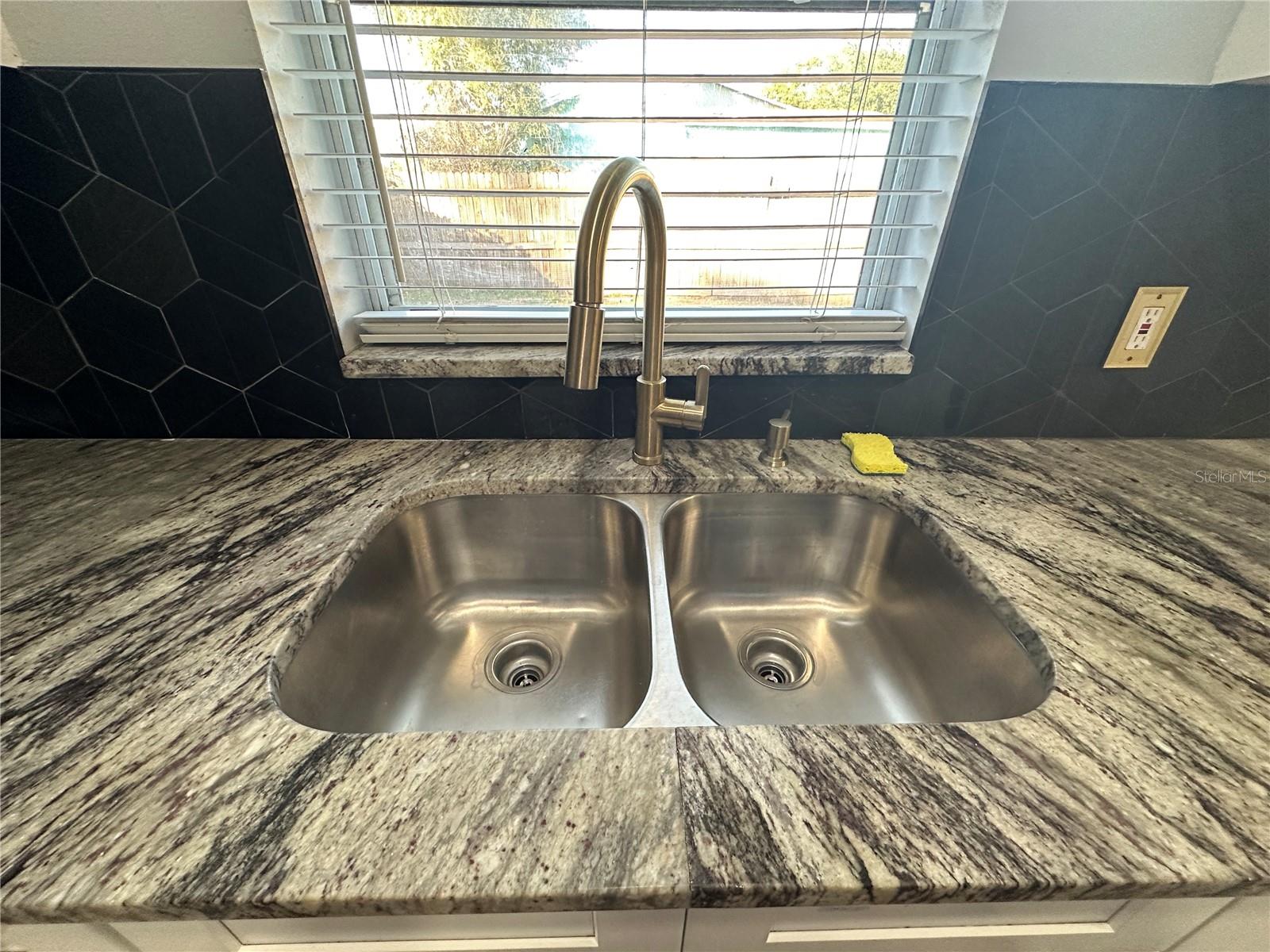 EAST TAMPA BLOCKS 1 TO 40 - Residential Income