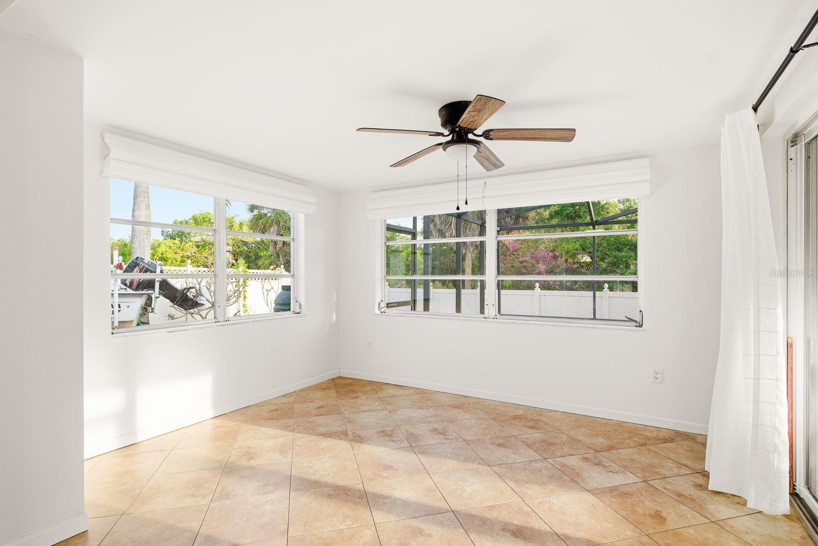 BEACON SQUARE - Residential