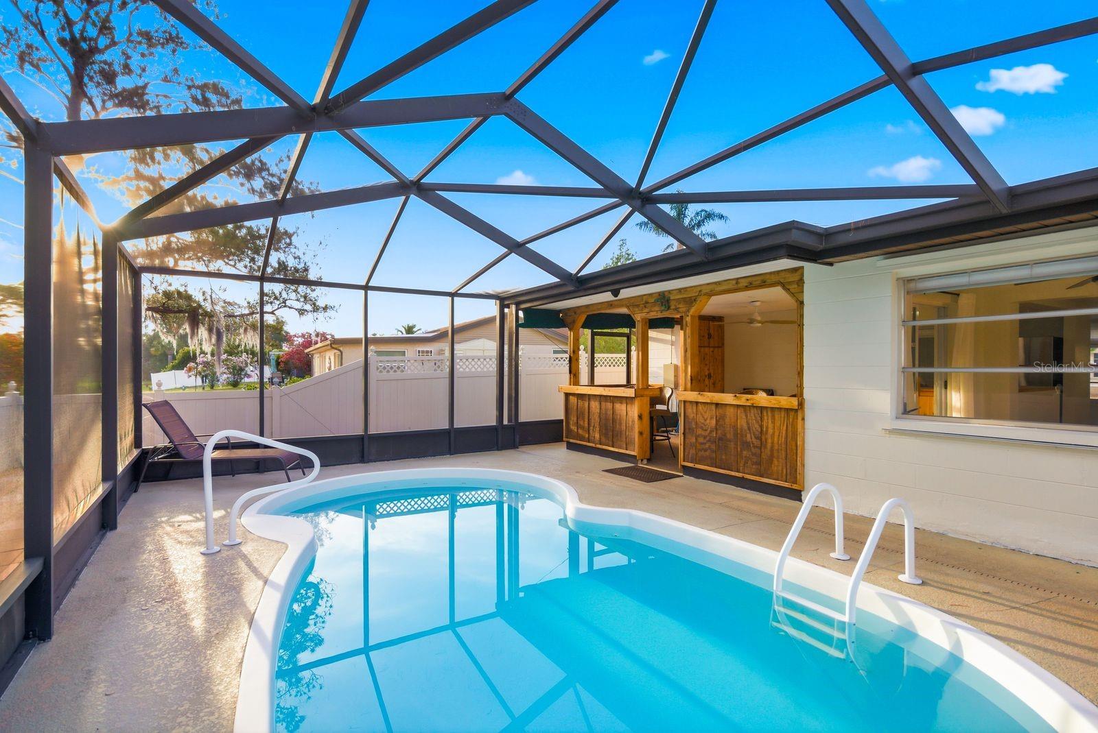 BEACON SQUARE - Residential