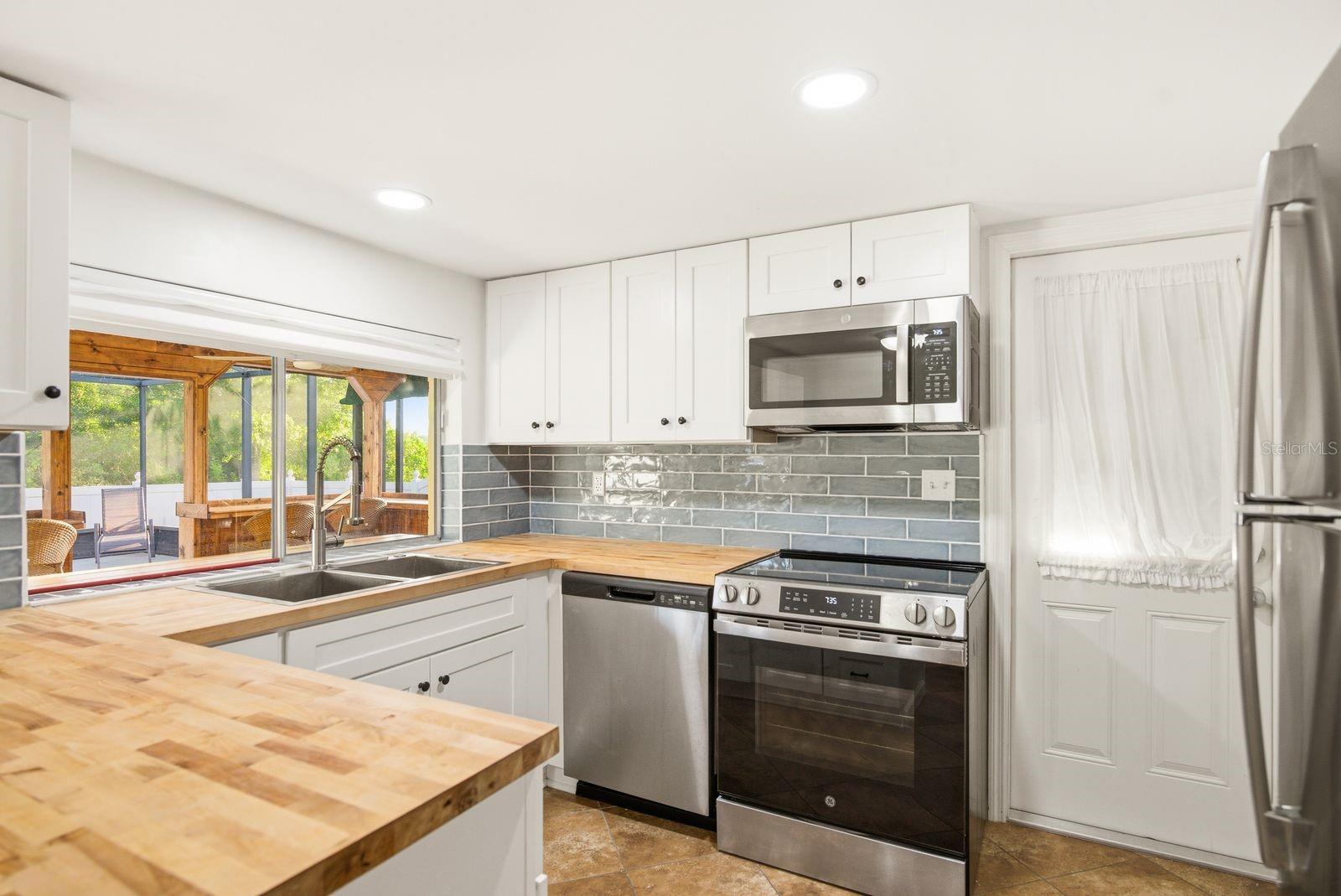 BEACON SQUARE - Residential