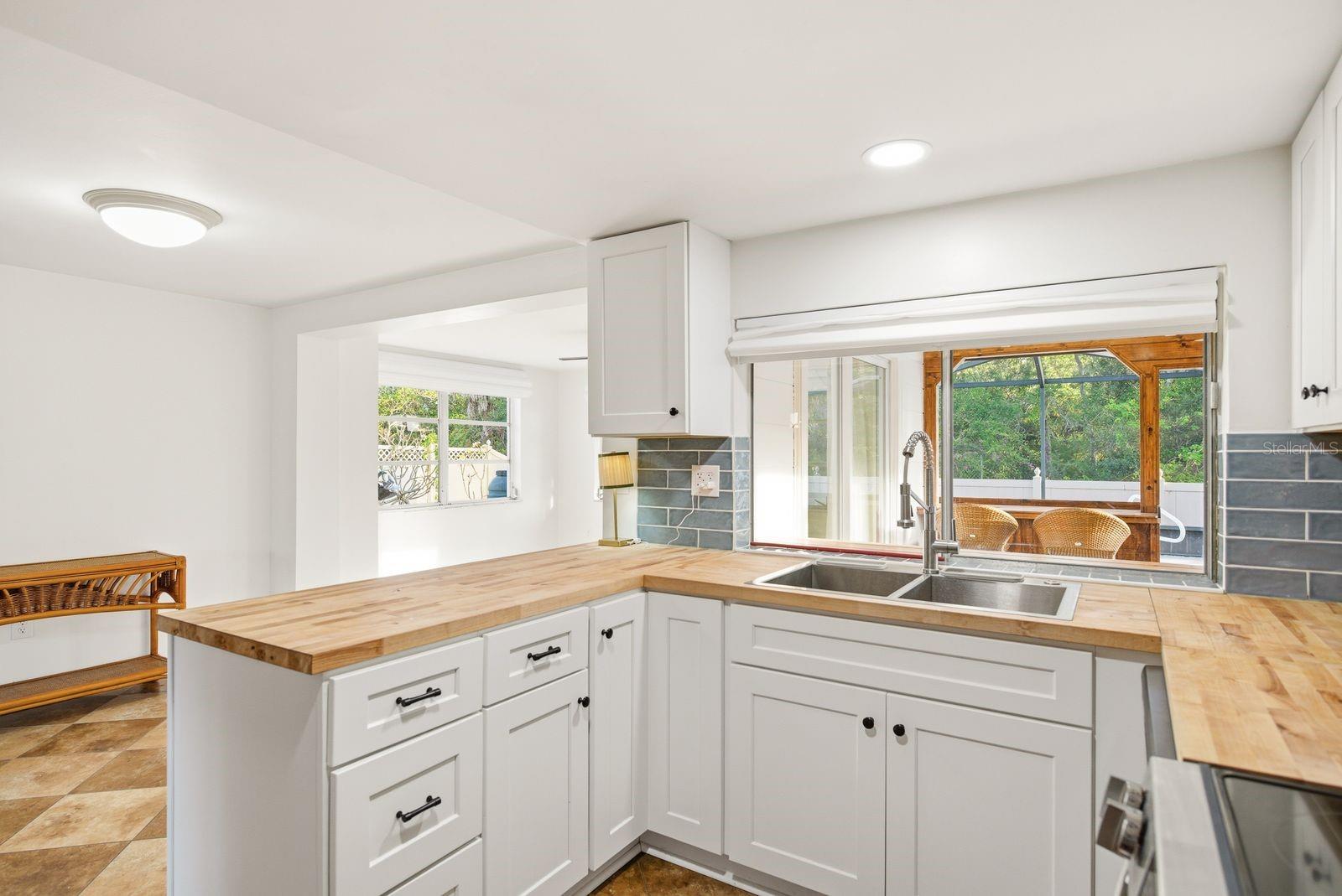 BEACON SQUARE - Residential