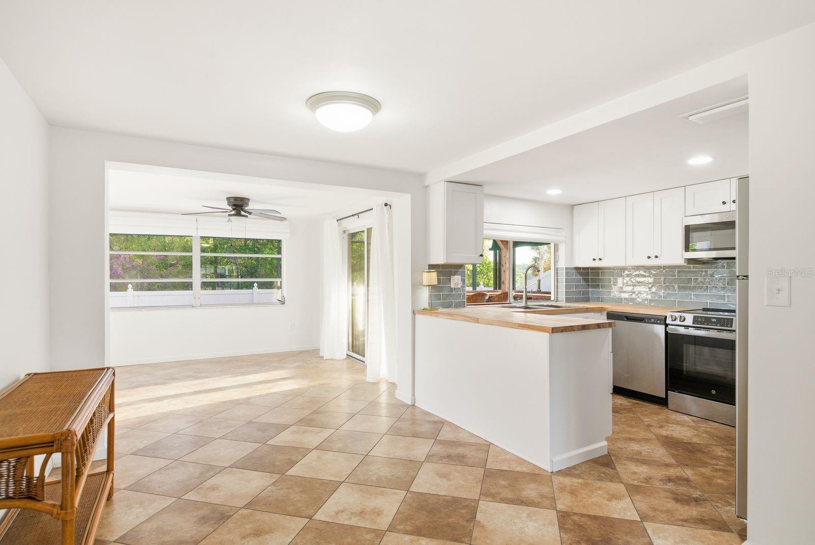 BEACON SQUARE - Residential
