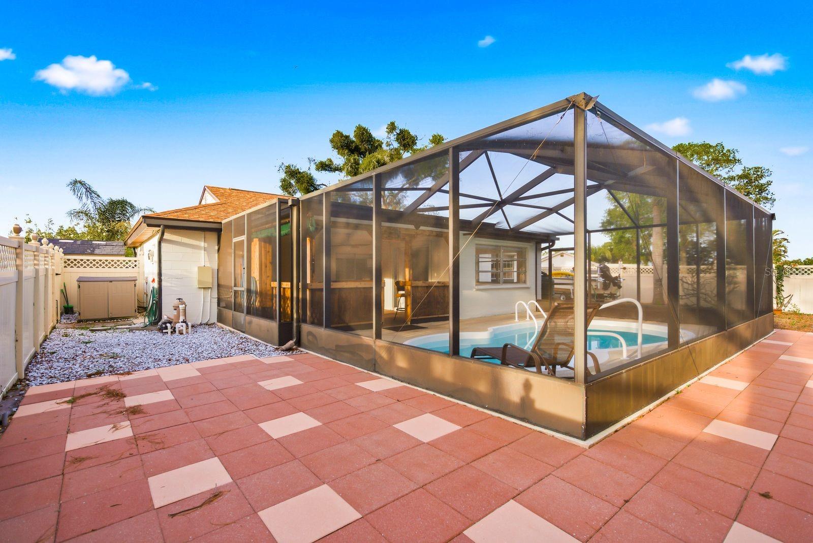 BEACON SQUARE - Residential