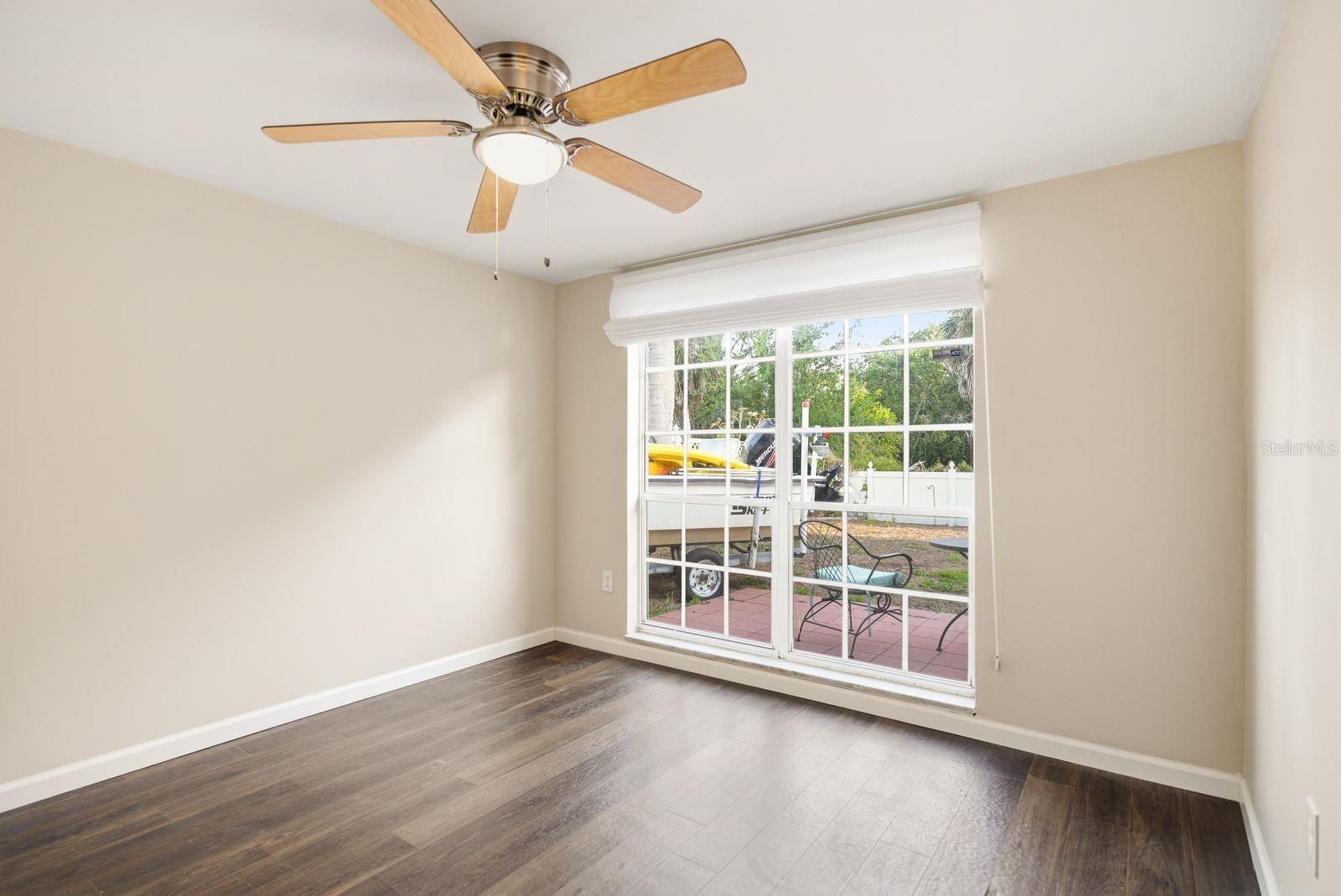 BEACON SQUARE - Residential