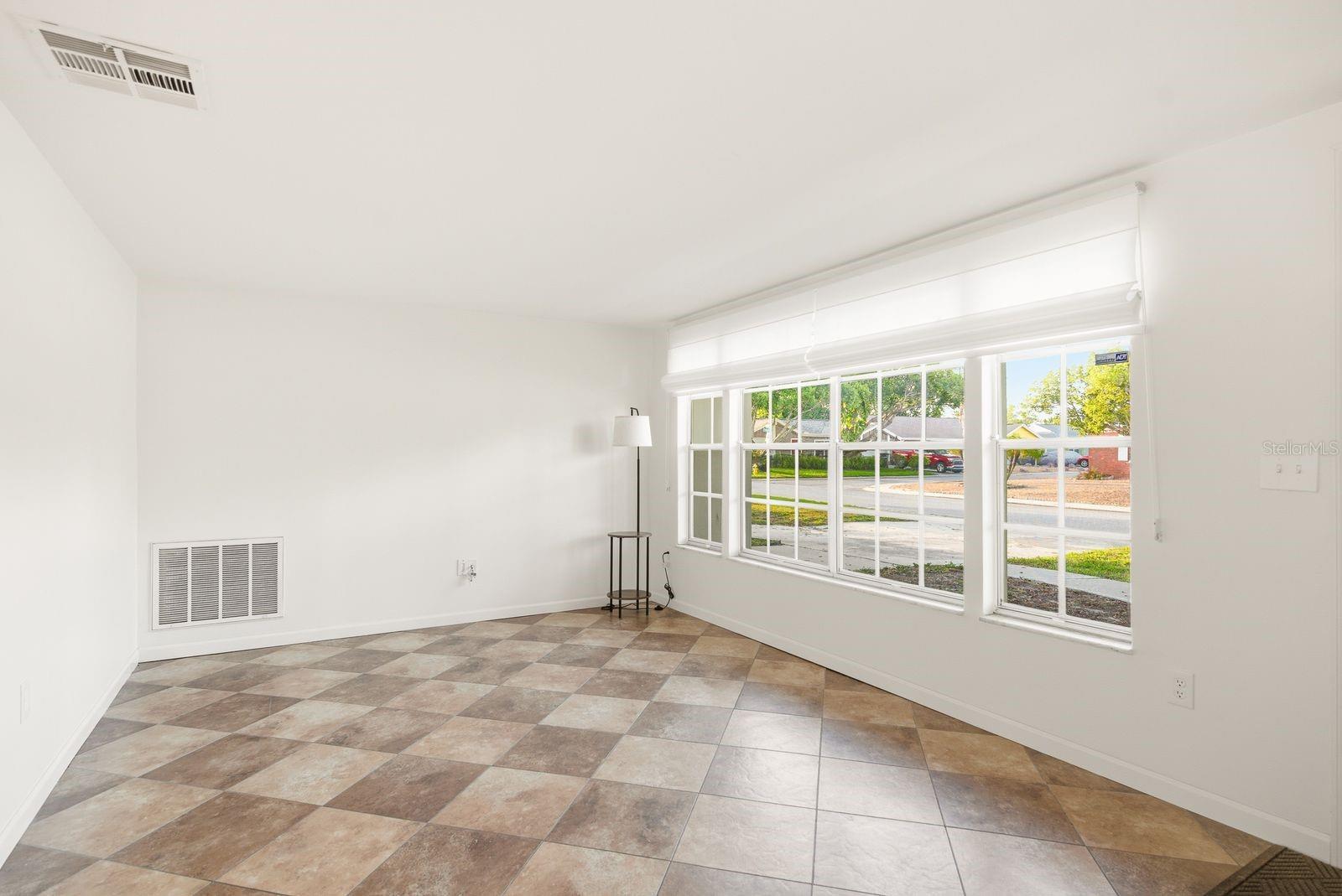 BEACON SQUARE - Residential