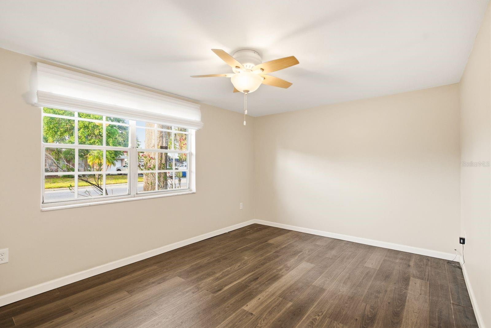 BEACON SQUARE - Residential