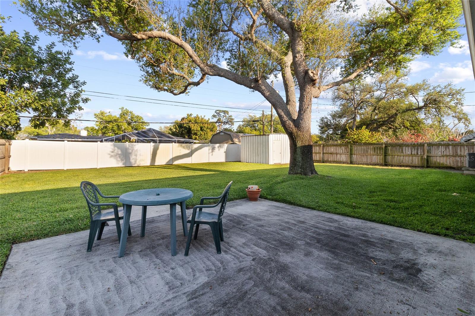 MEADOW LAWN - Residential