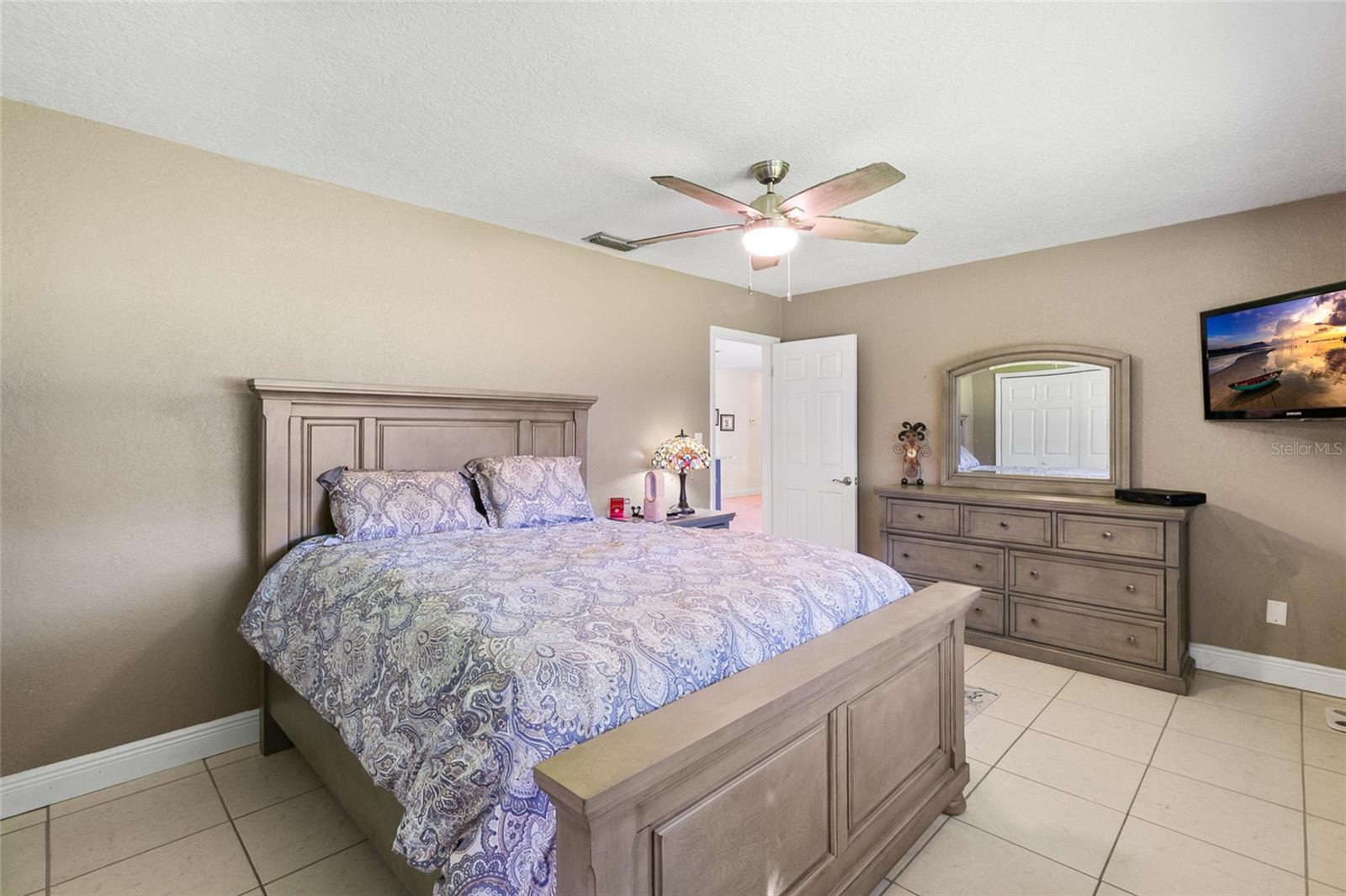 MEADOW LAWN - Residential