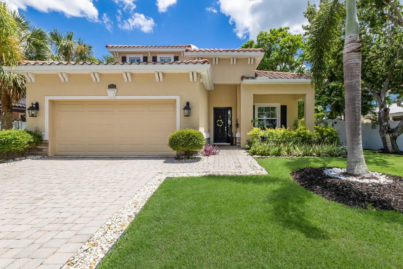 1856 HYDE PARK STREET