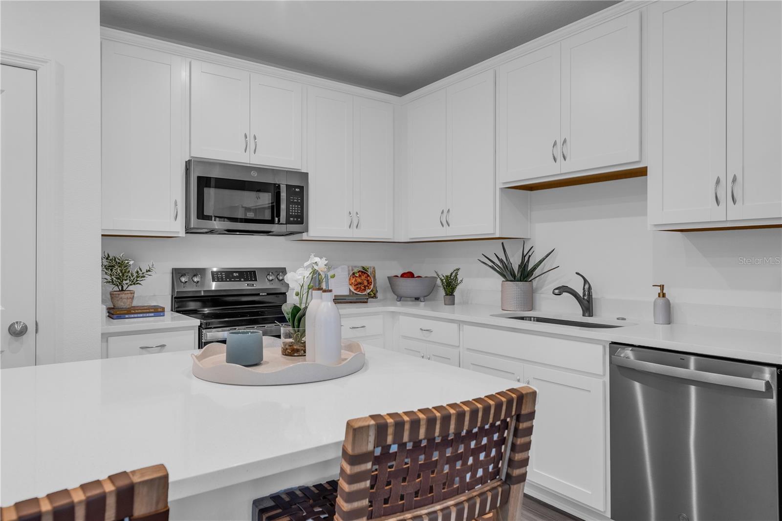 AVALON PARK TAVARES - Residential