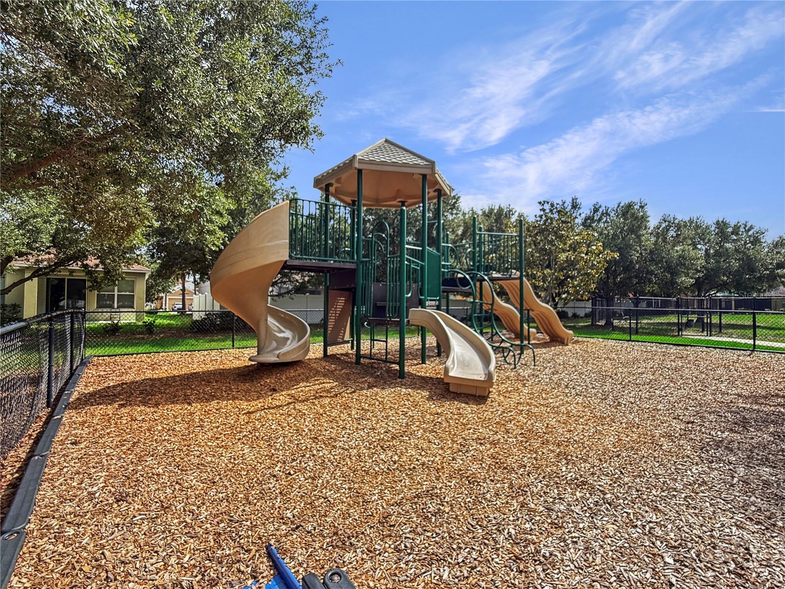 OAK CREEK - Residential