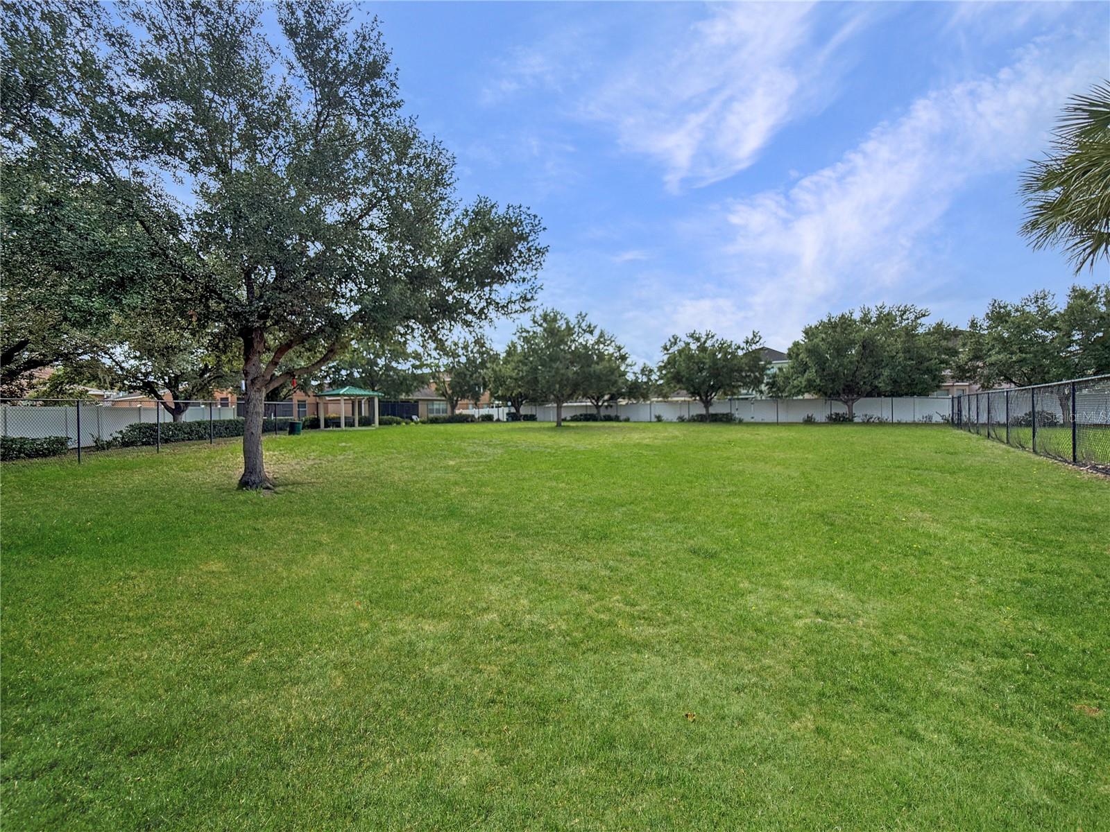 OAK CREEK - Residential