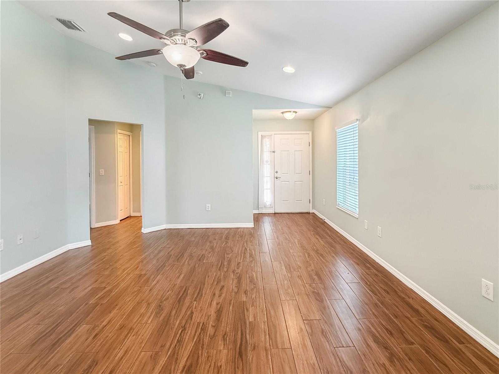 OAK CREEK - Residential