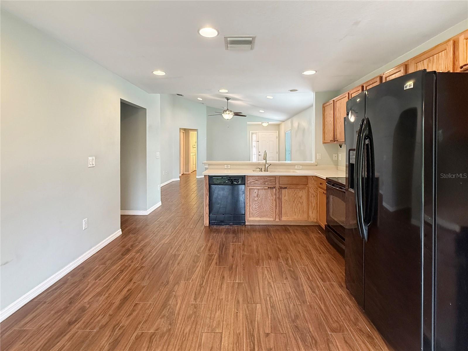 OAK CREEK - Residential
