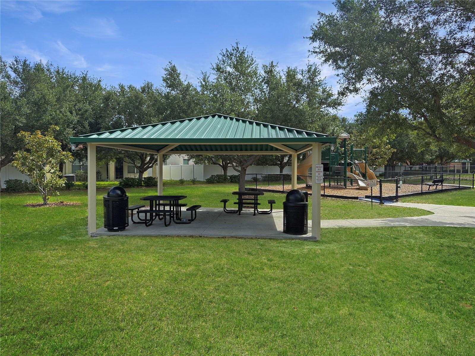 OAK CREEK - Residential