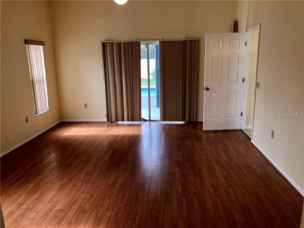 Photo of 369 SE Sterling Drive, Winter Haven, FL 33884 (MLS # P4937915)