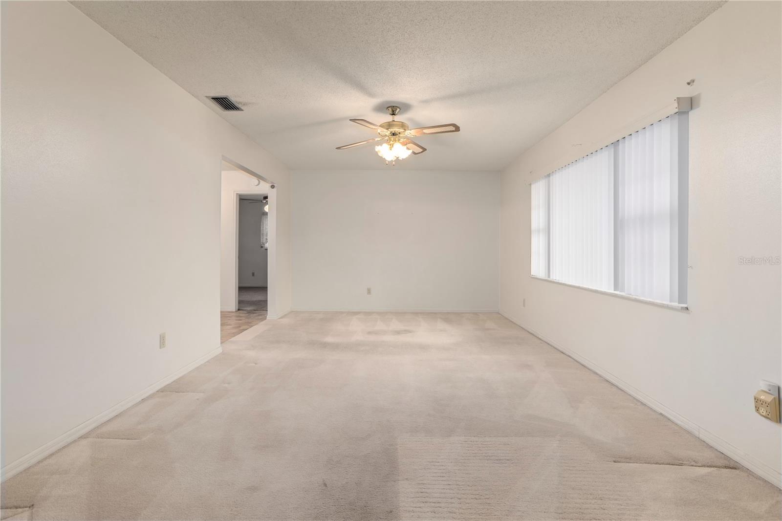 VILLAGE GREEN - Residential