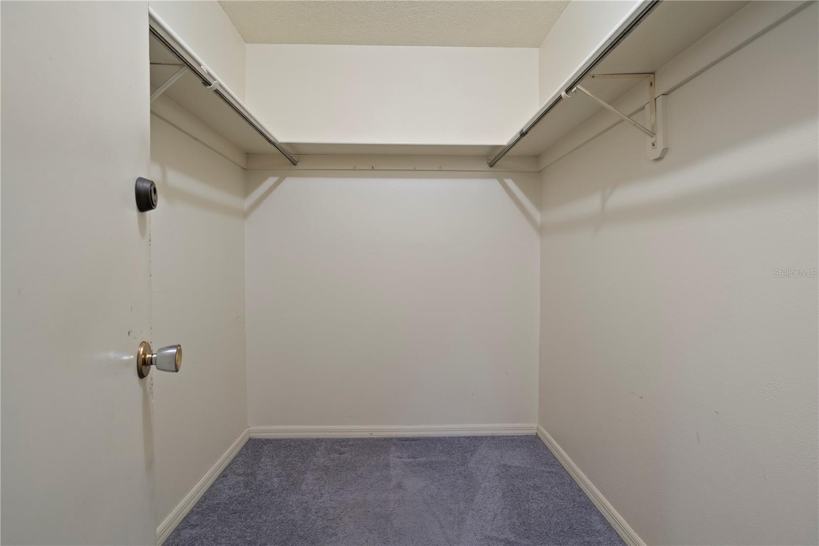 VILLAGE GREEN - Residential