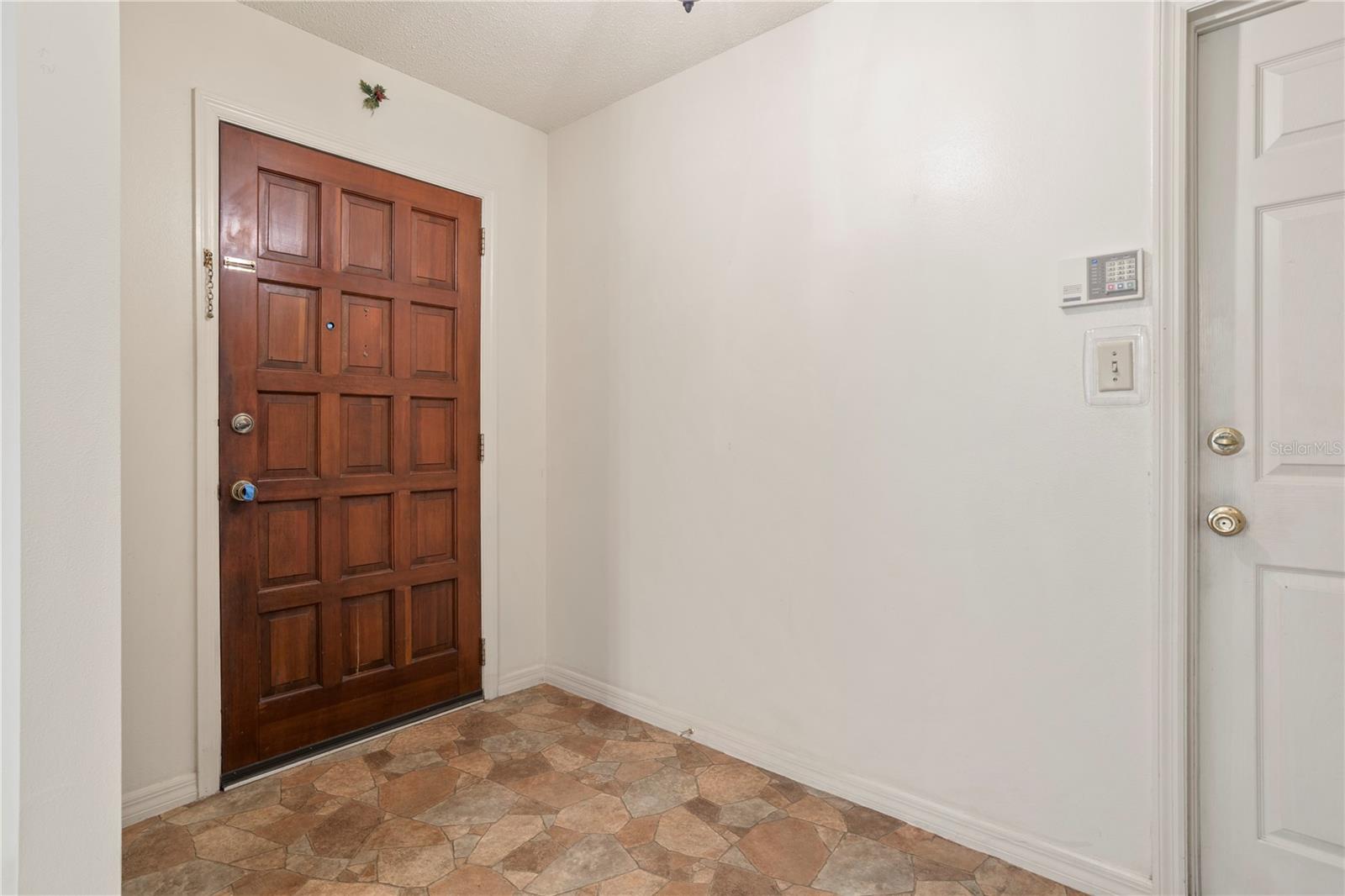 VILLAGE GREEN - Residential