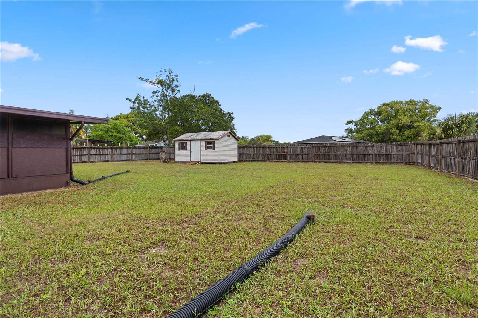 VILLAGE GREEN - Residential