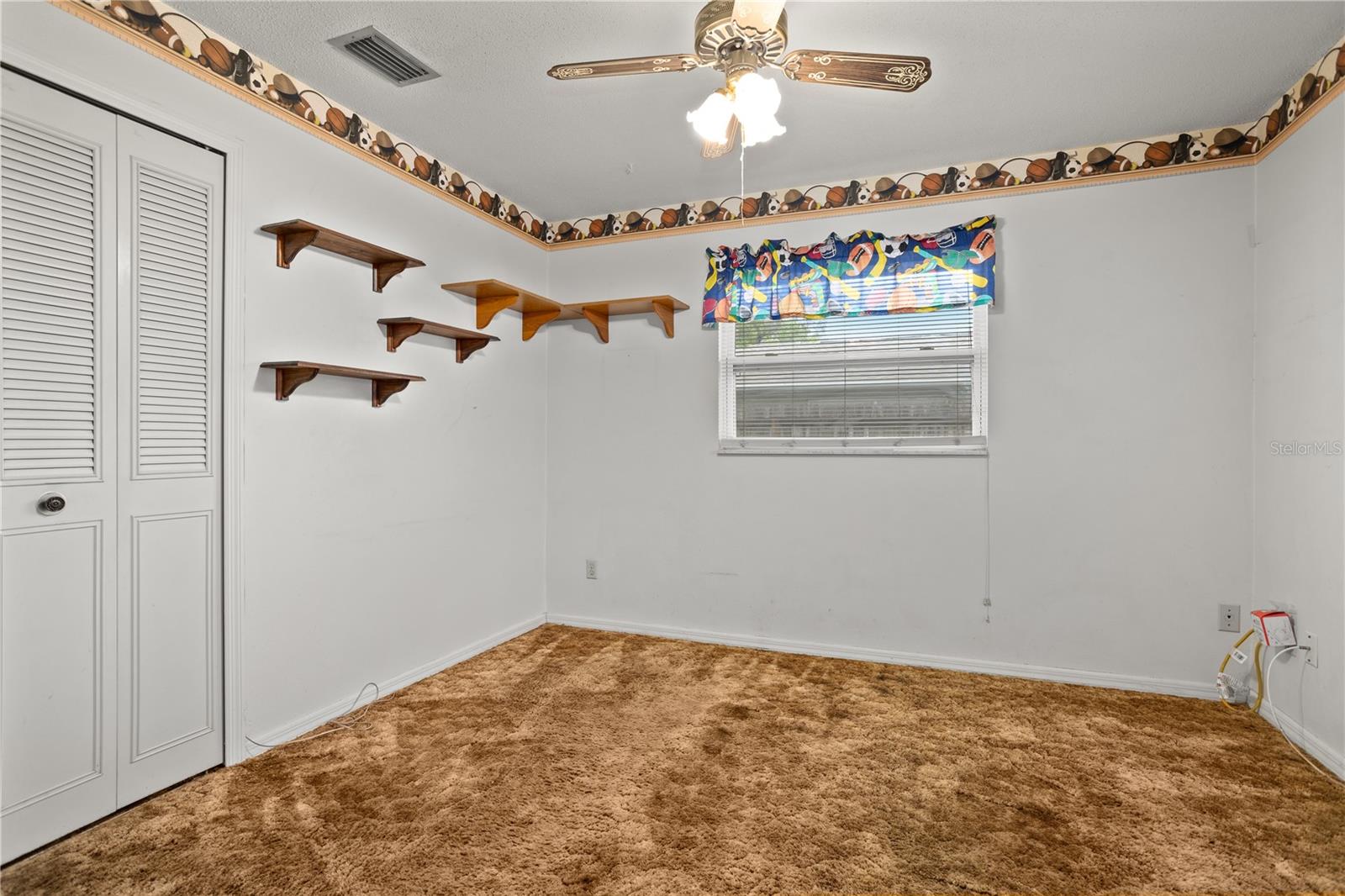 VILLAGE GREEN - Residential