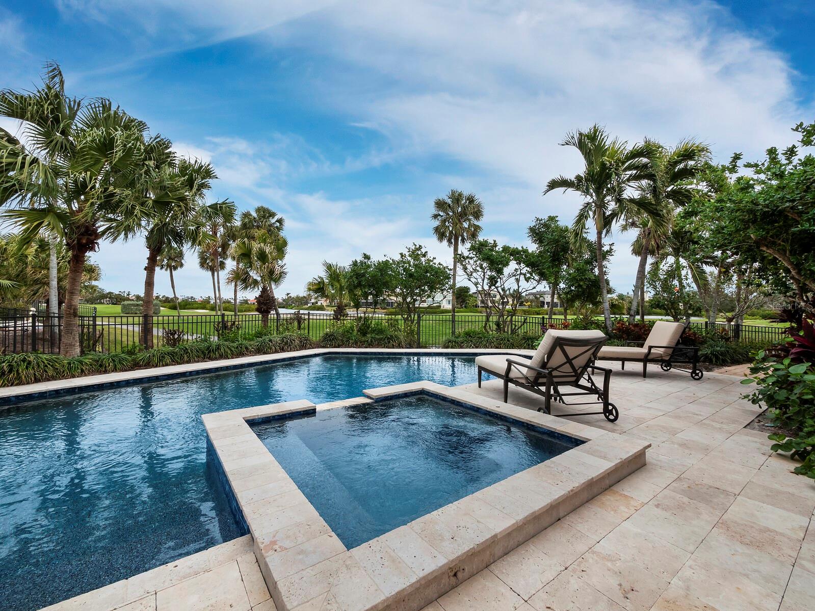 BAY ISLES - Residential