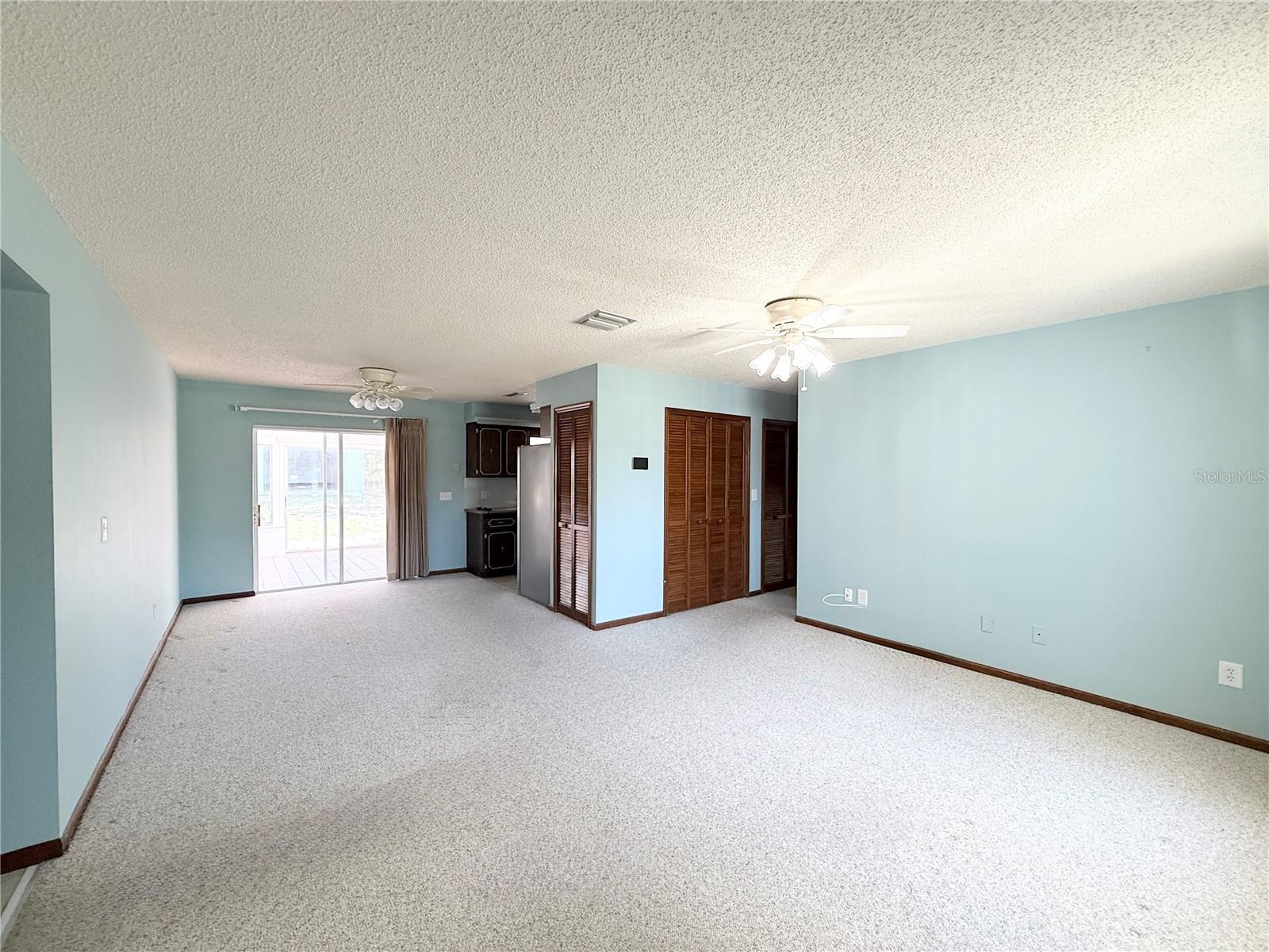 DELTONA LAKES UNIT 04 - Residential