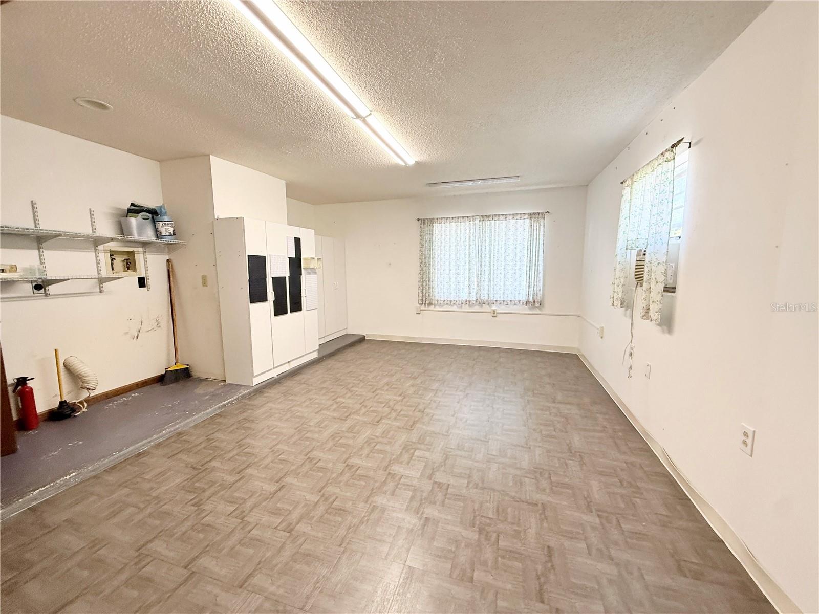 DELTONA LAKES UNIT 04 - Residential