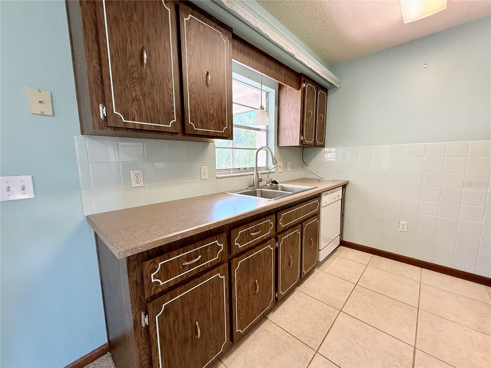 DELTONA LAKES UNIT 04 - Residential