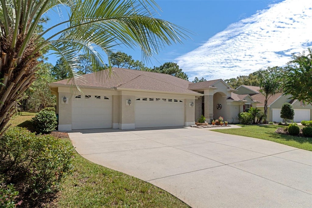 Photo of 15 Cupania Court, Homosassa, FL 34446 (MLS # W7889982)
