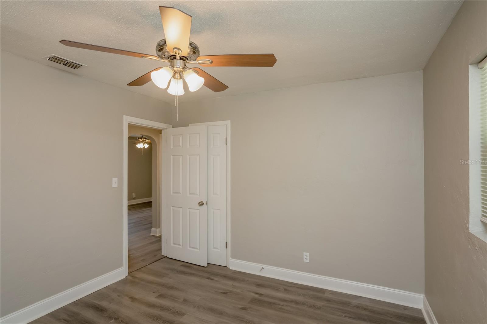 GREEN ACRES - Residential Lease