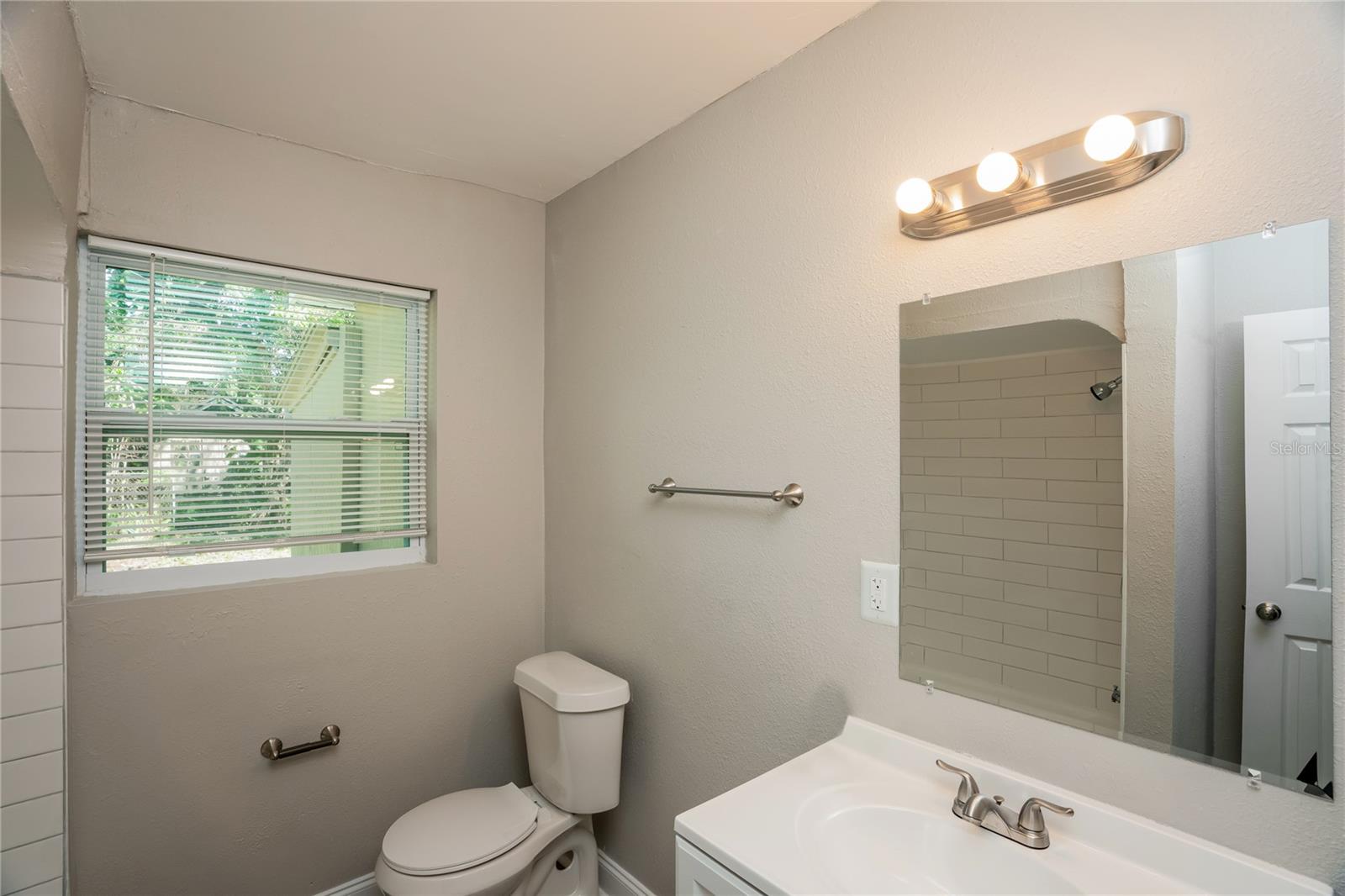 GREEN ACRES - Residential Lease