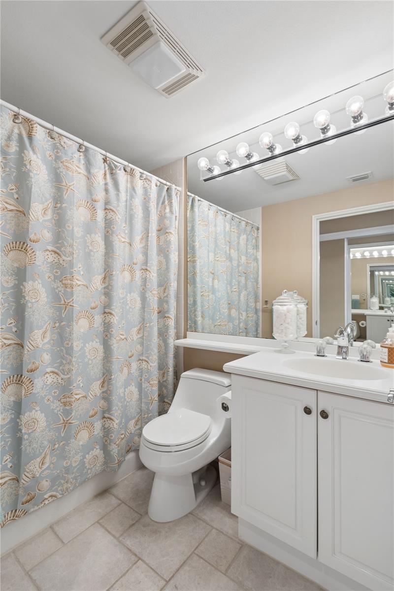 GRAND BAY 4 - Residential